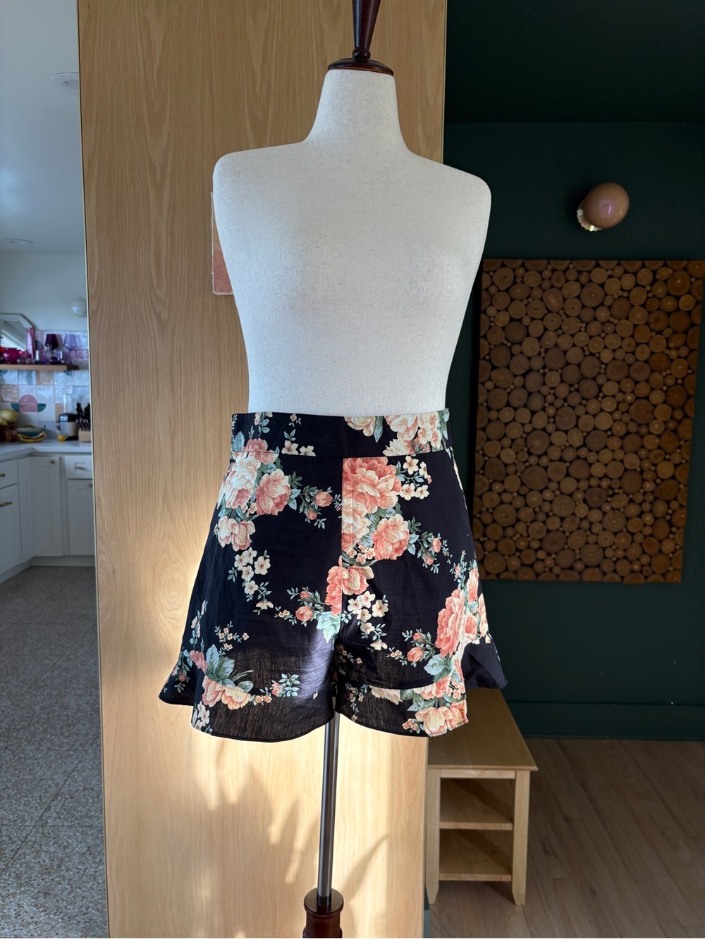 Floral Ruffle Hem Women’s Shorts - Black with Pink Roses
